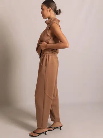 Barrell Leg Pull on Pants
