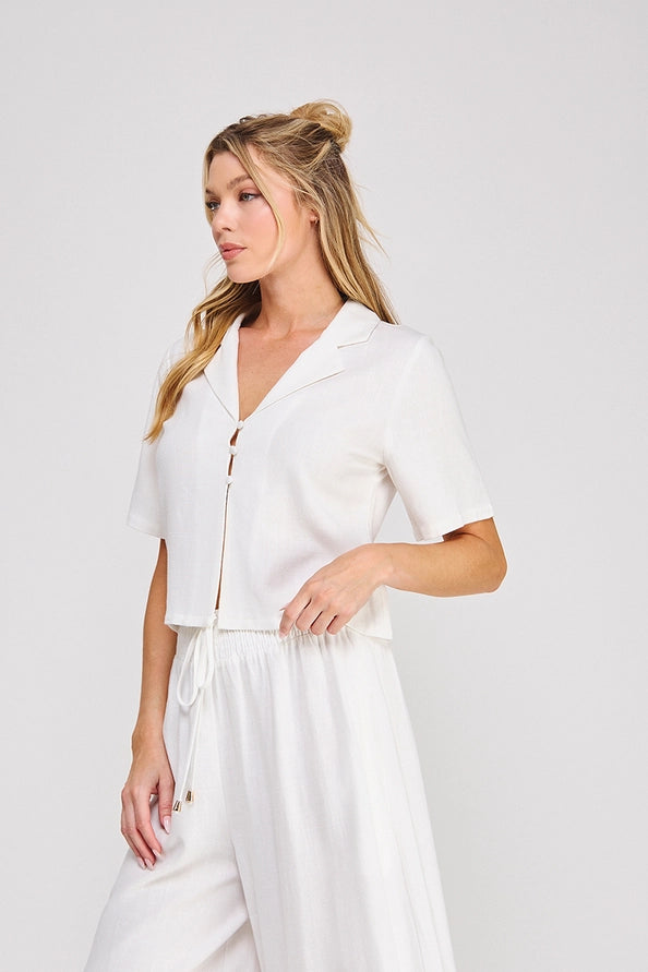 Soft Linen 3 Button Top