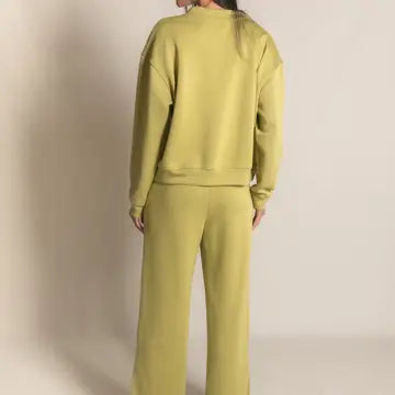Set / V-Neck Top &amp; Wide Leg Pants with Bottom Slit