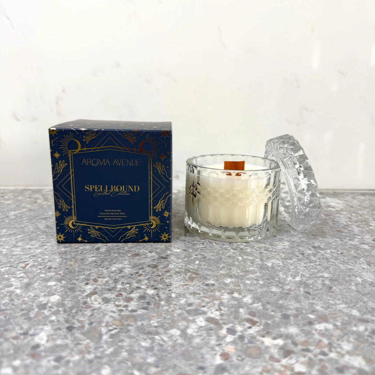 Aroma Avenue 7 oz Candle