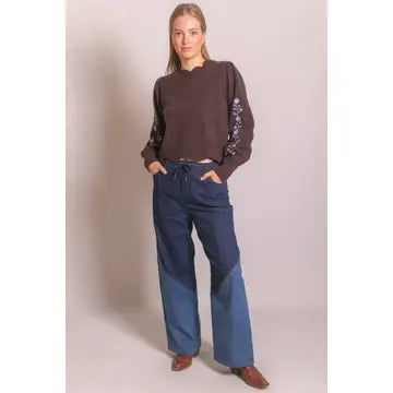 Espresso Knit Flower Embroidery Scalloped Sweater
