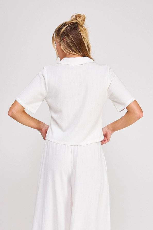 Soft Linen 3 Button Top